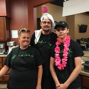 Meet your Posher, Cy